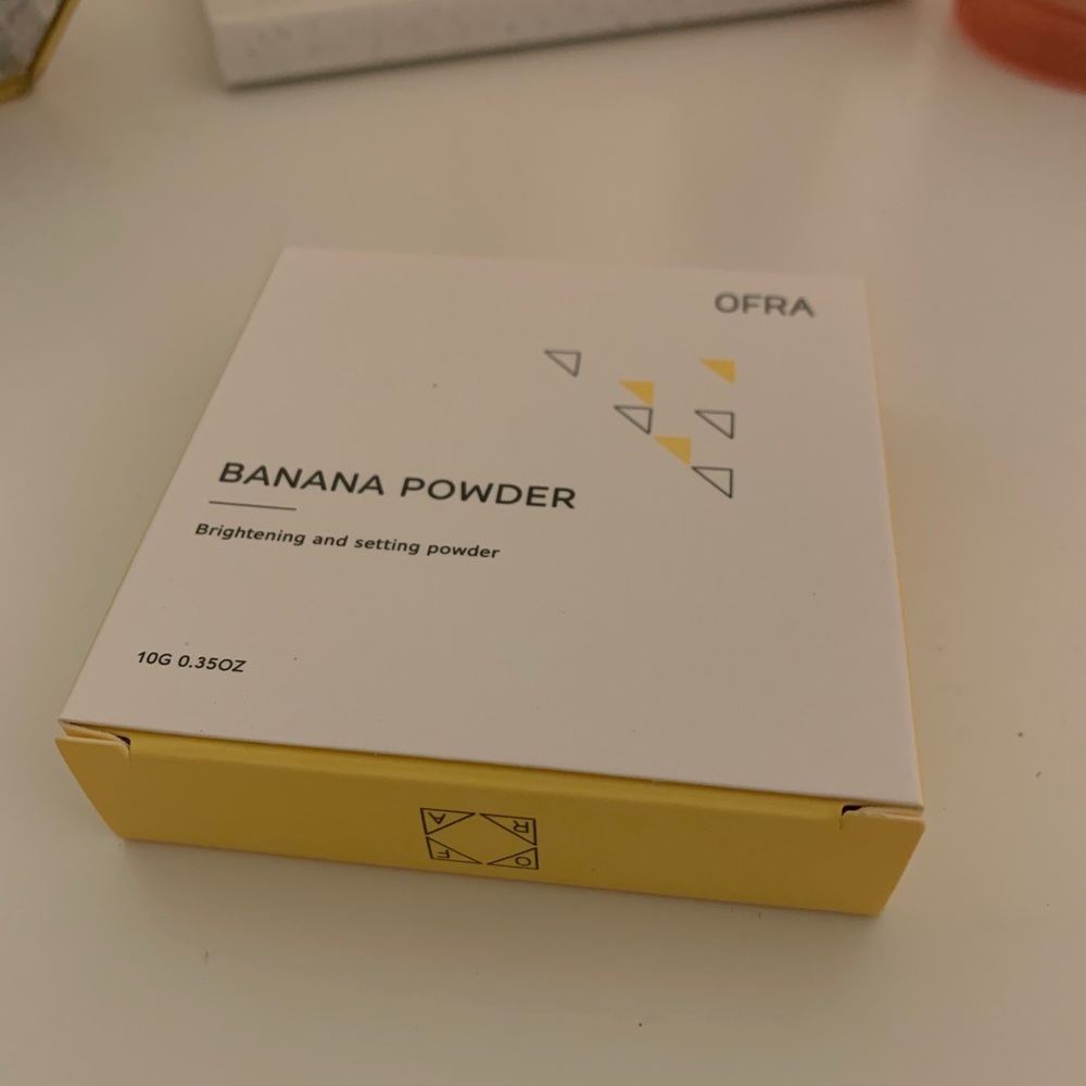 OFRA - Pressed Banana Powder